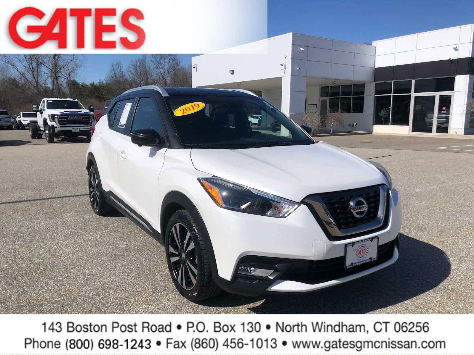 2019 Nissan Kicks SR