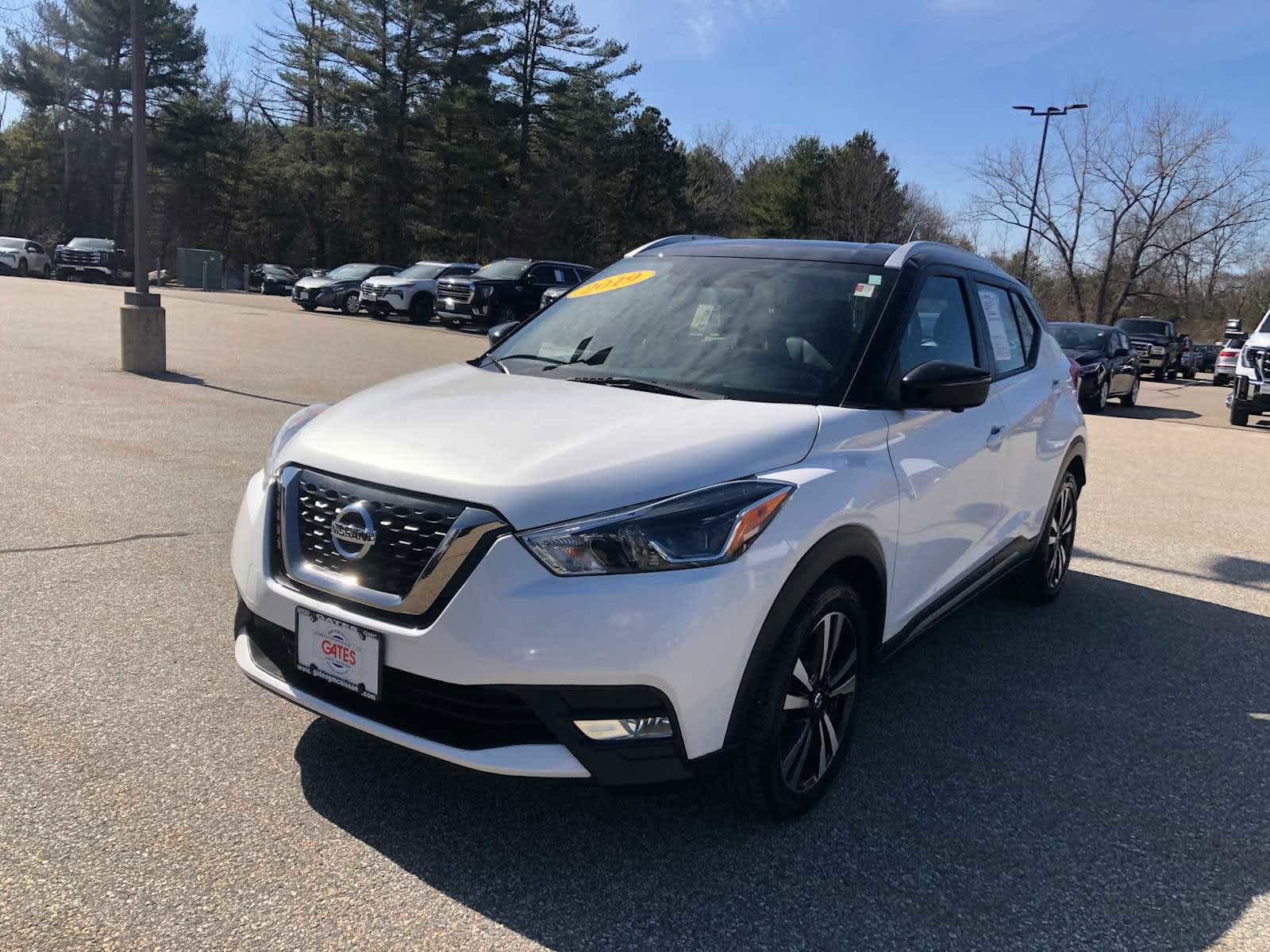 2019 Nissan Kicks SR
