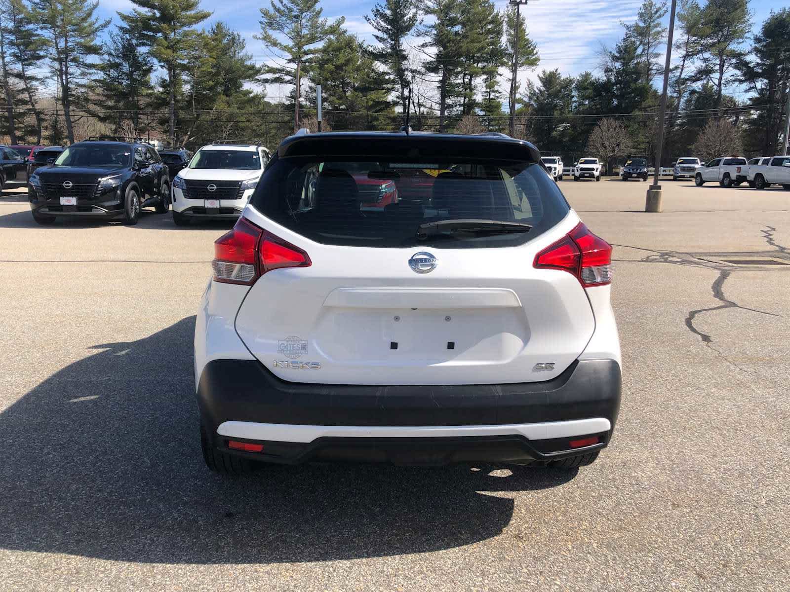 2019 Nissan Kicks SR