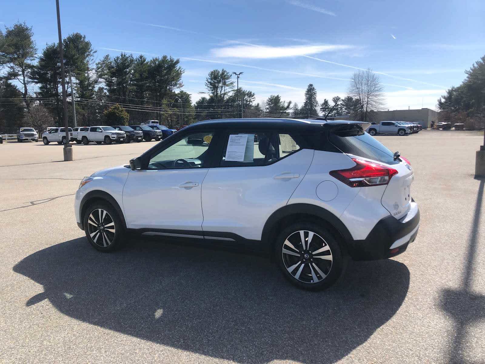 2019 Nissan Kicks SR