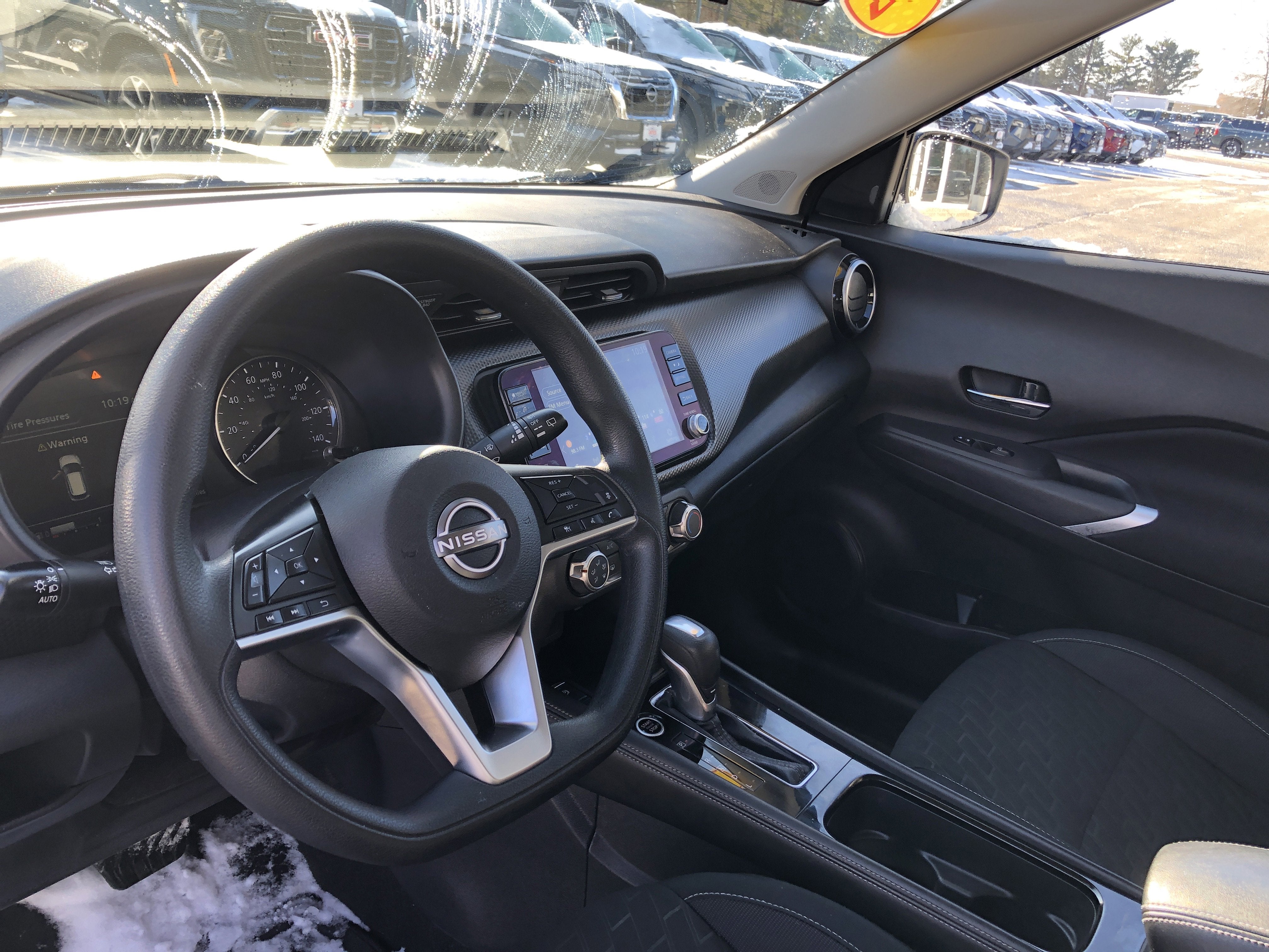 2023 Nissan Kicks SV