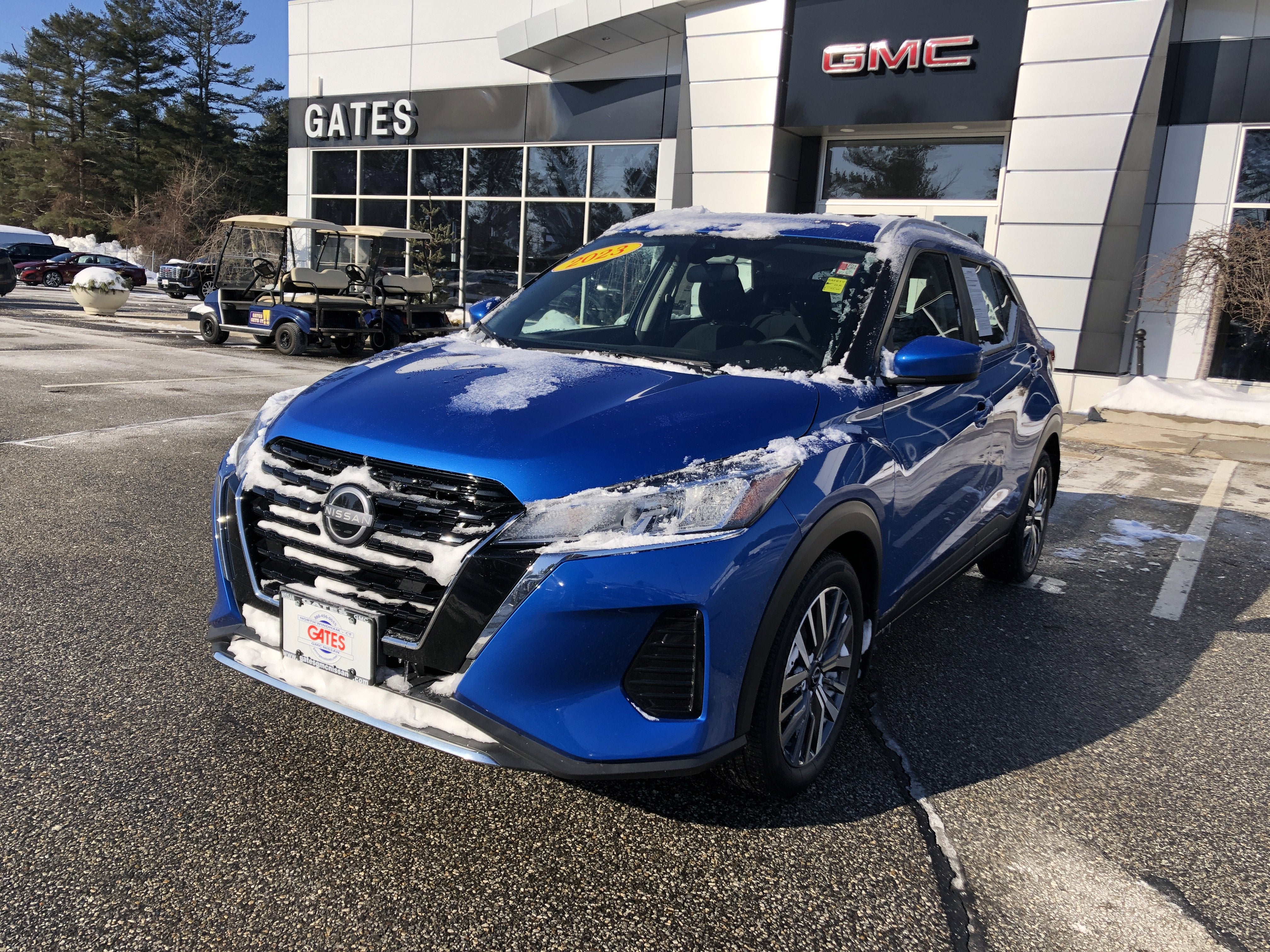 2023 Nissan Kicks SV