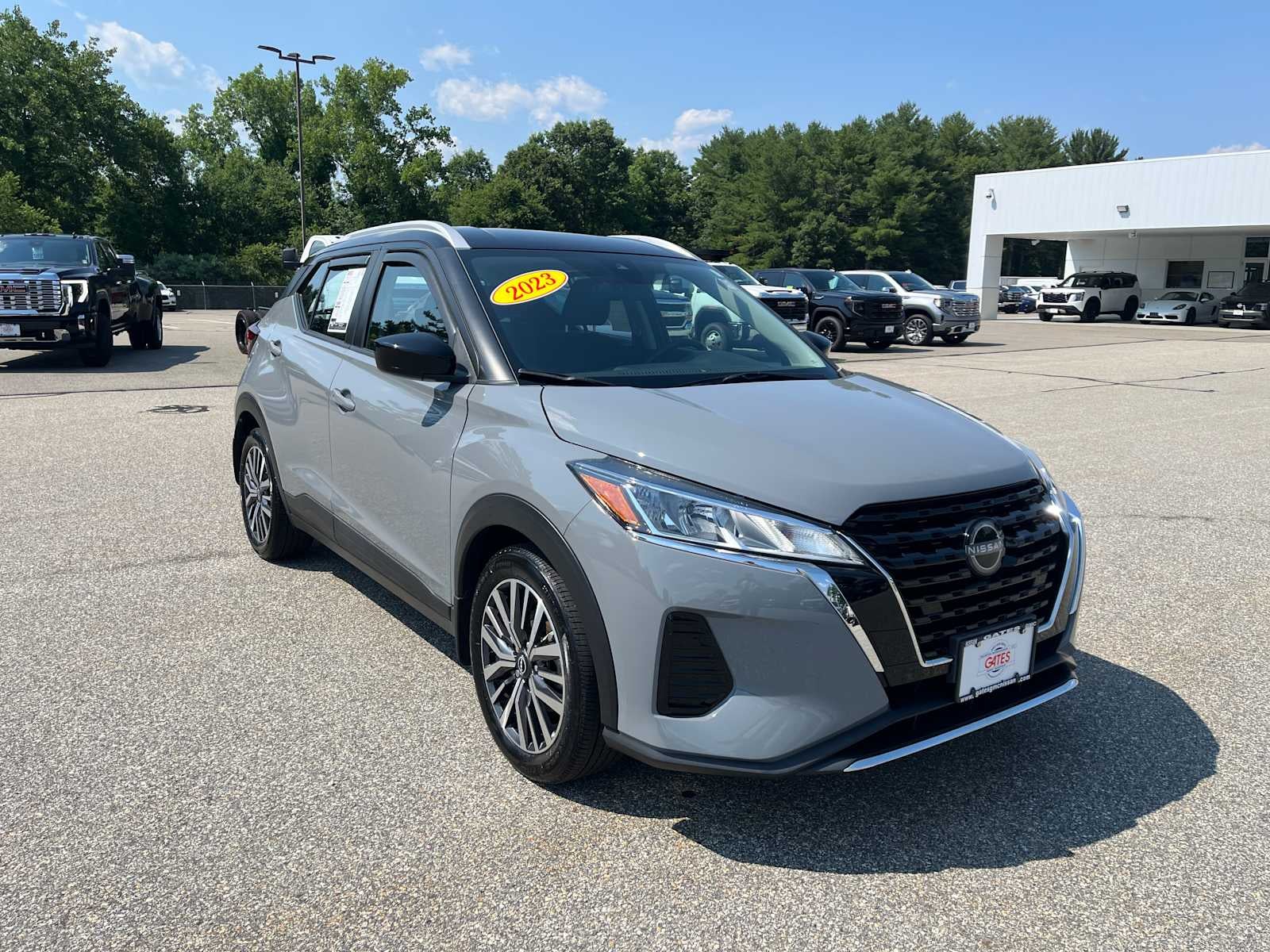 2023 Nissan Kicks SV