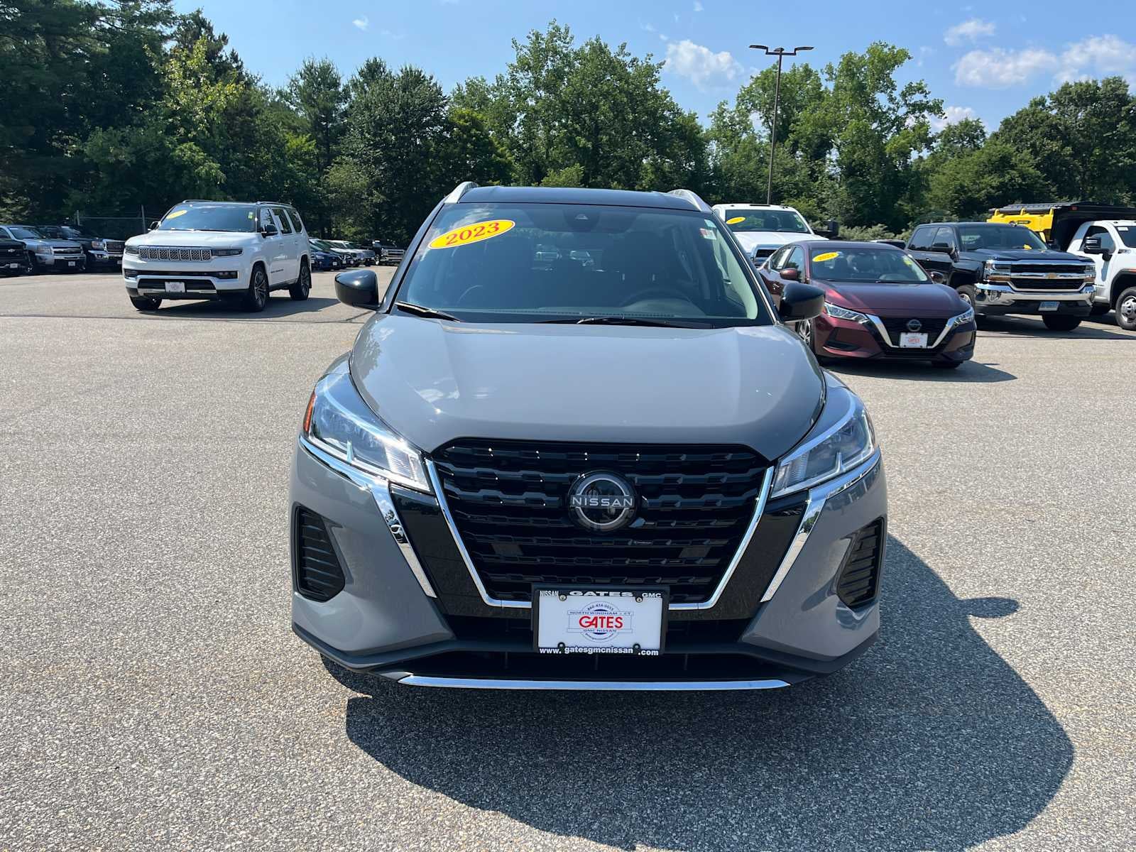 2023 Nissan Kicks SV