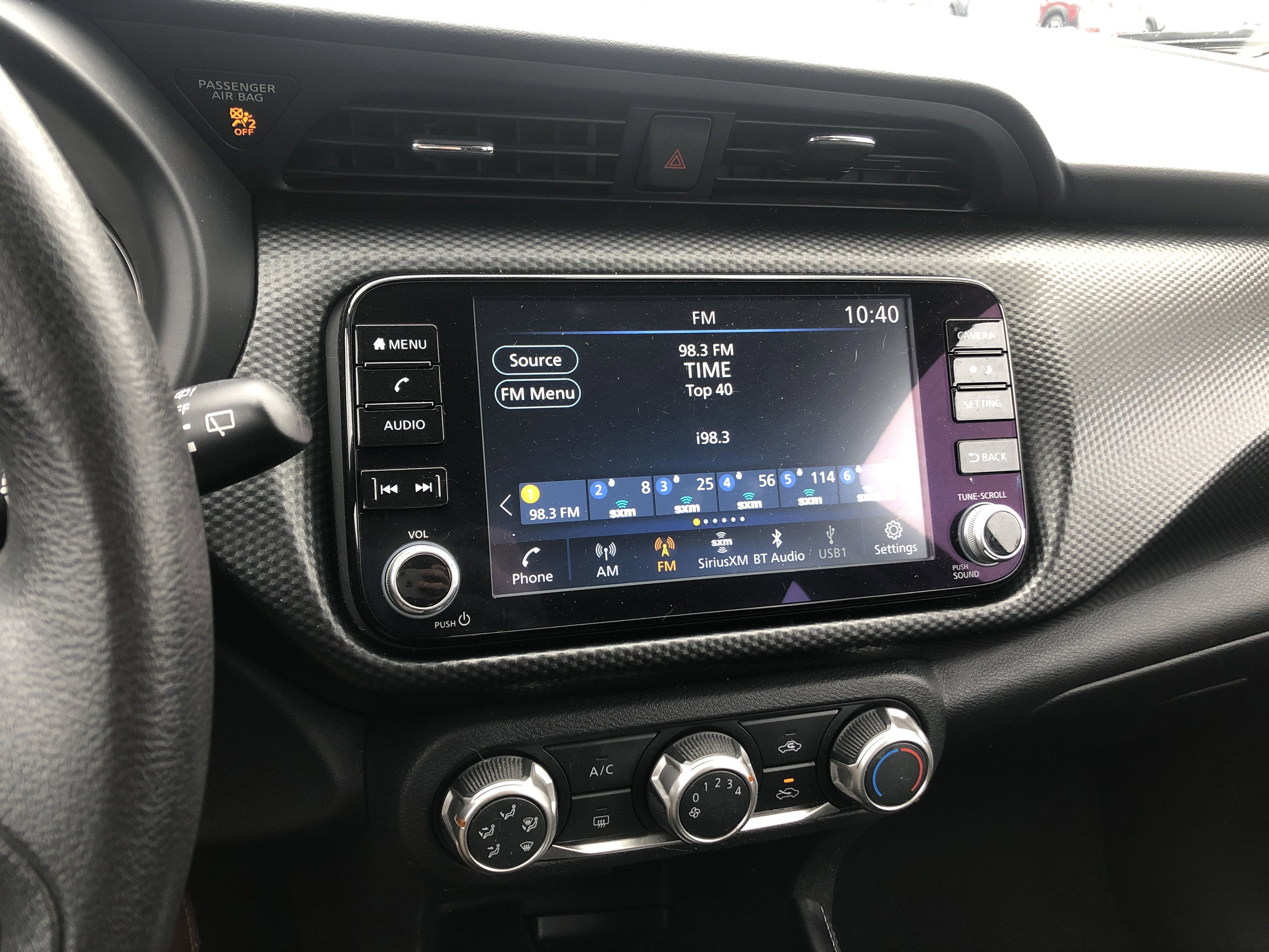 2023 Nissan Kicks SV