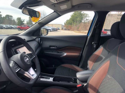 2023 Nissan Kicks SR