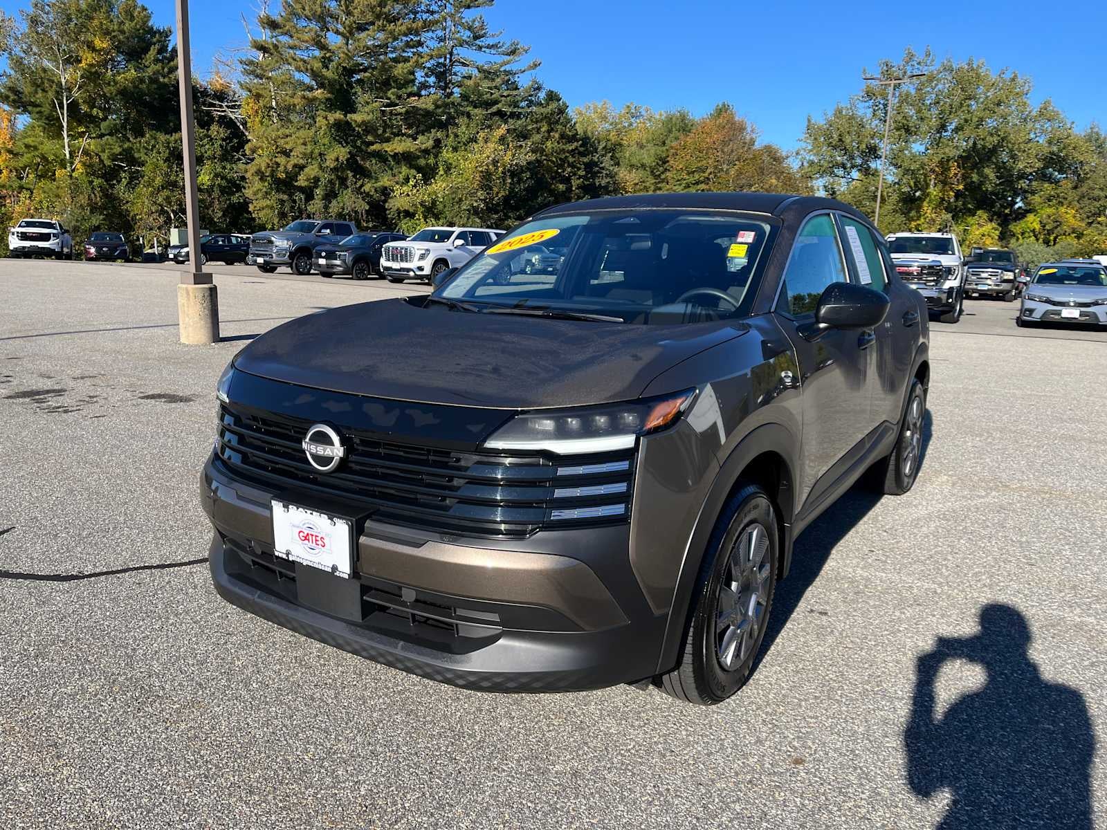 2025 Nissan Kicks S