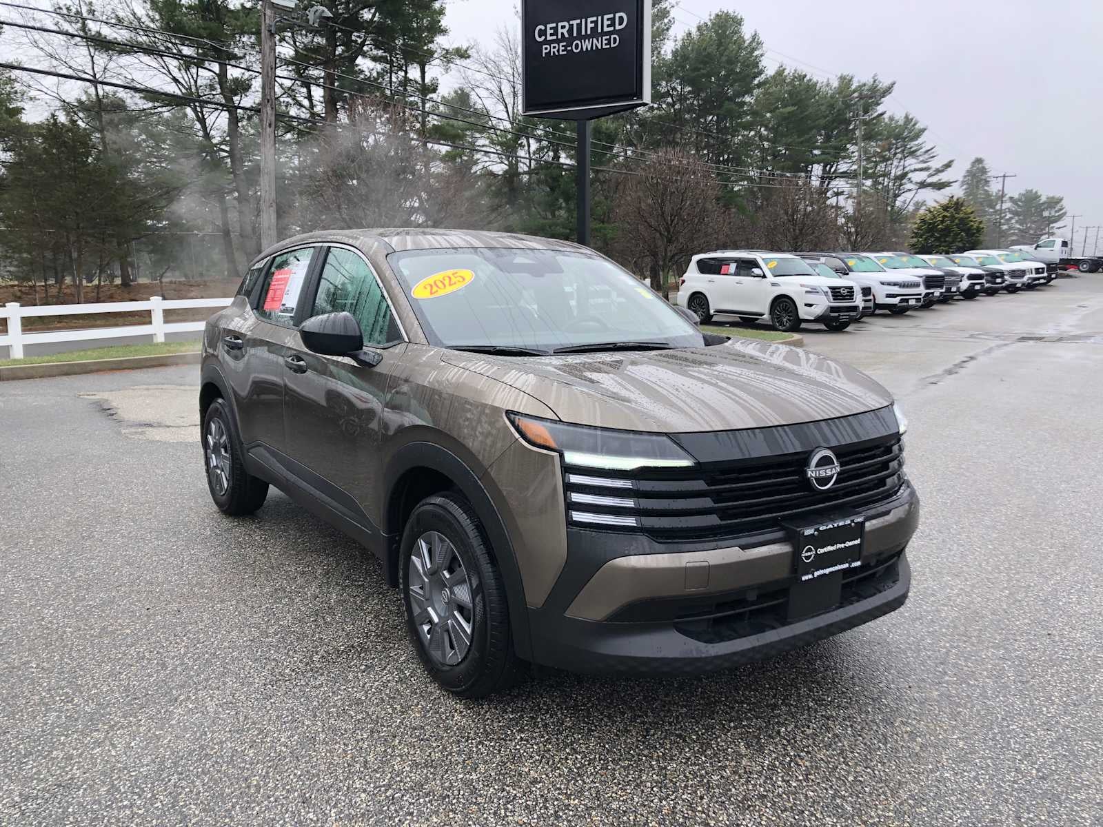 2025 Nissan Kicks S