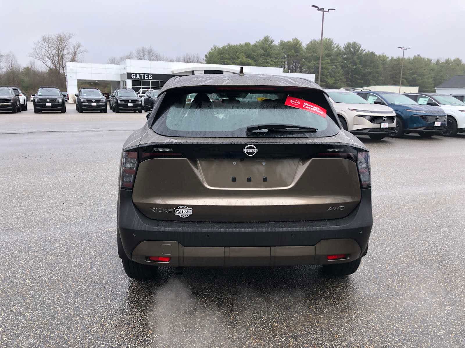 2025 Nissan Kicks S