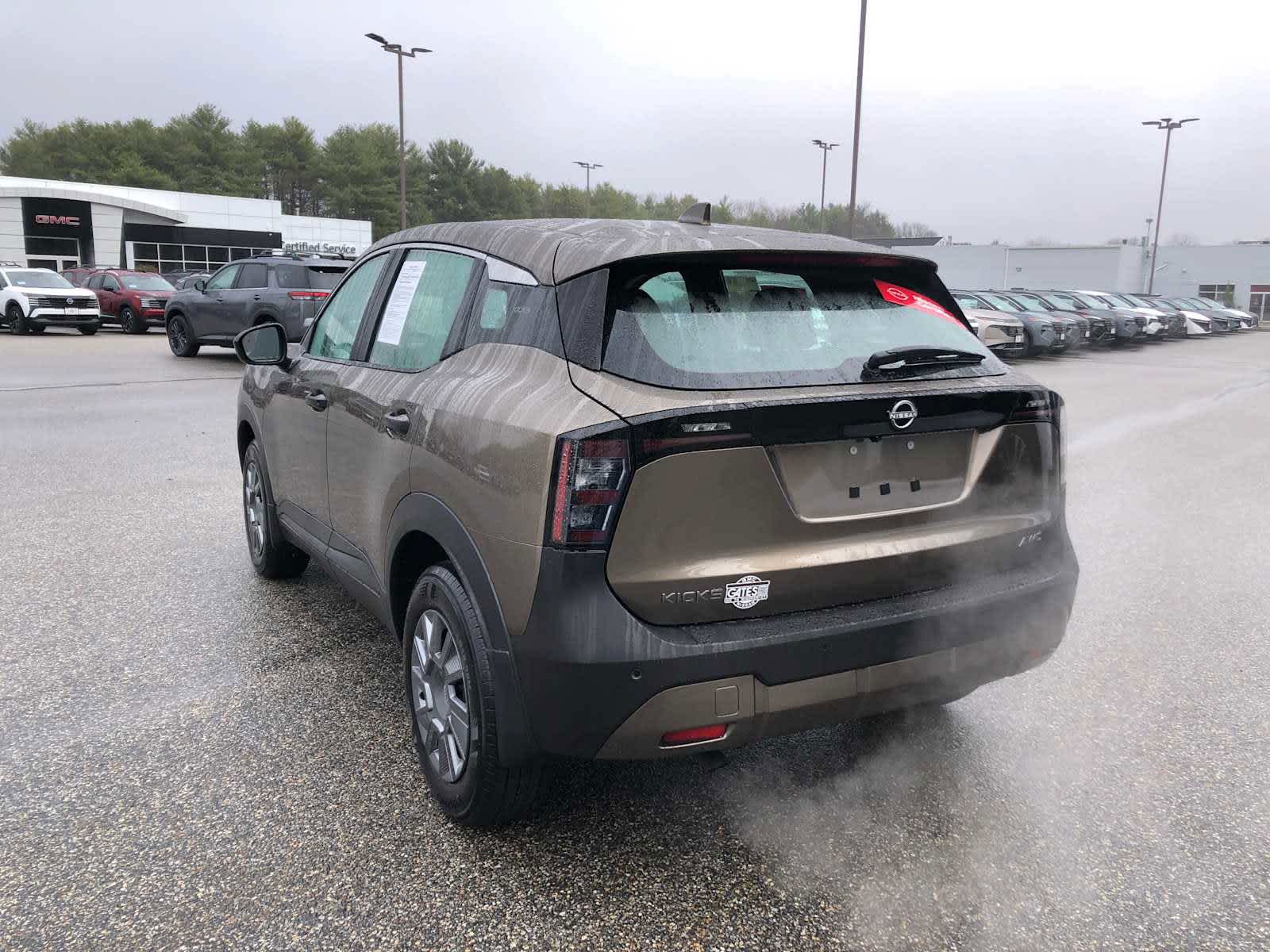 2025 Nissan Kicks S