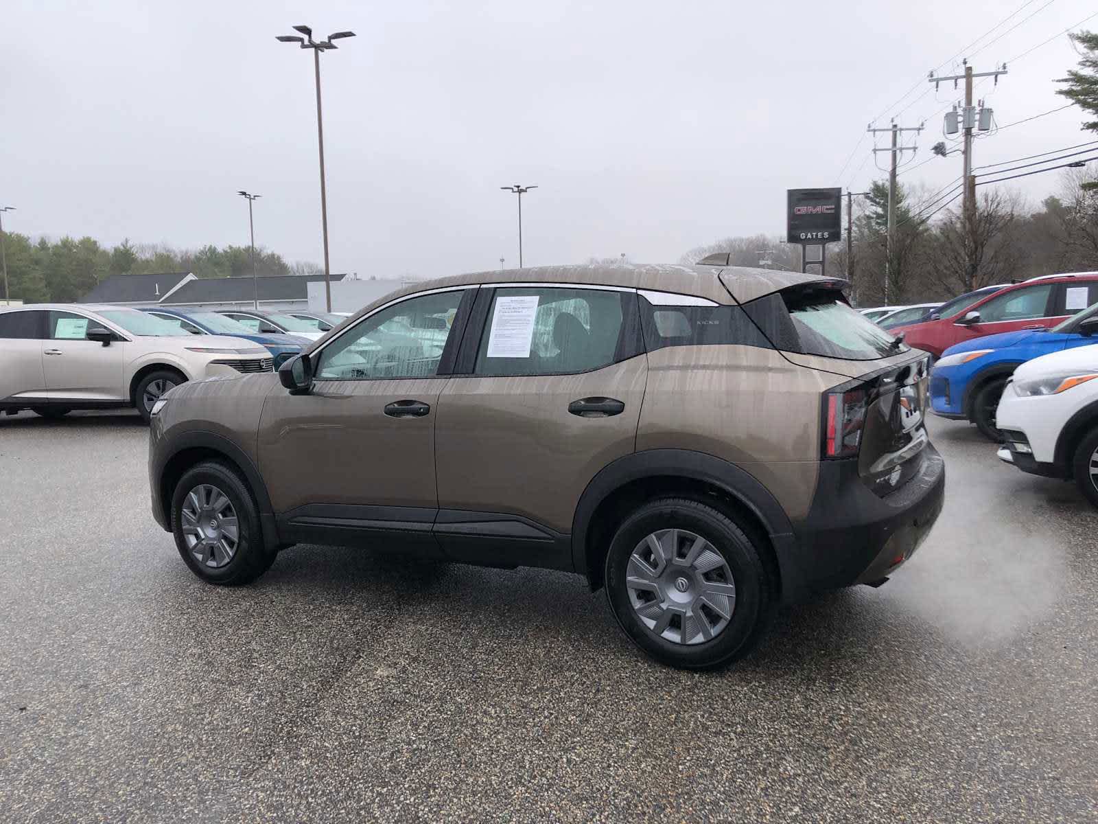 2025 Nissan Kicks S