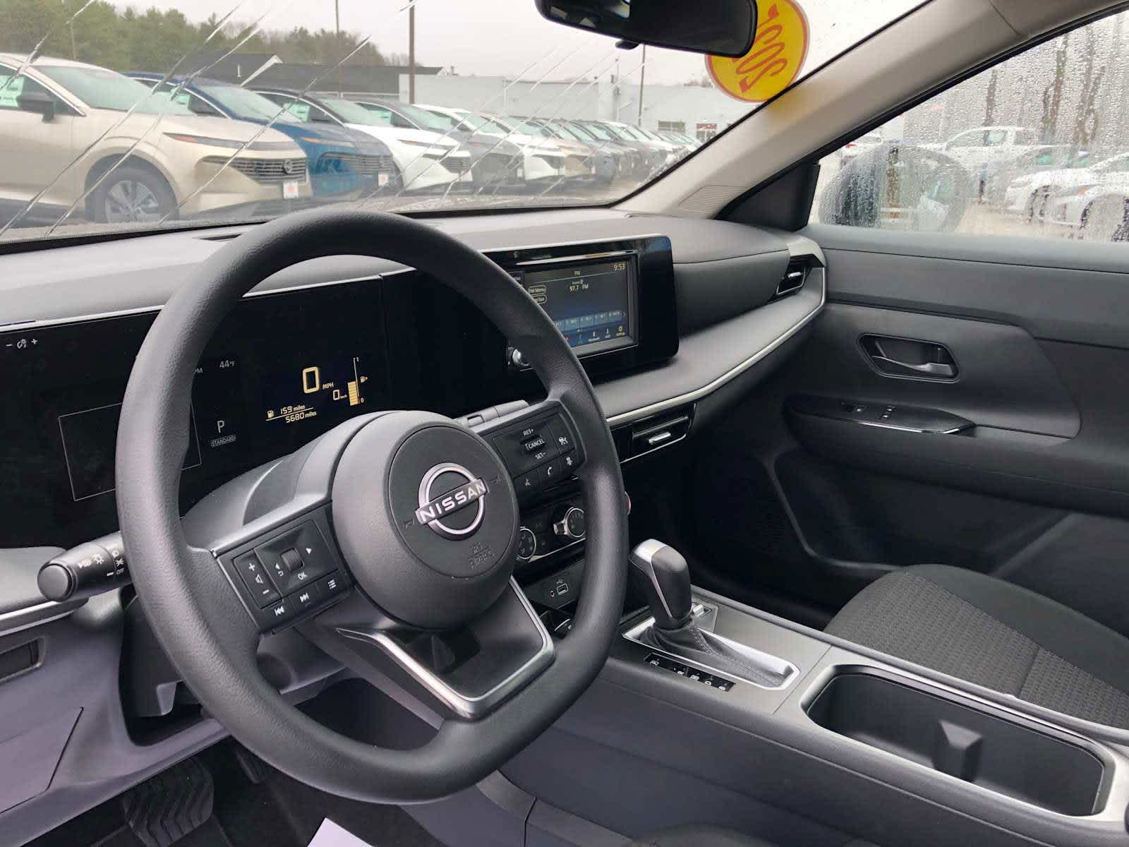 2025 Nissan Kicks S