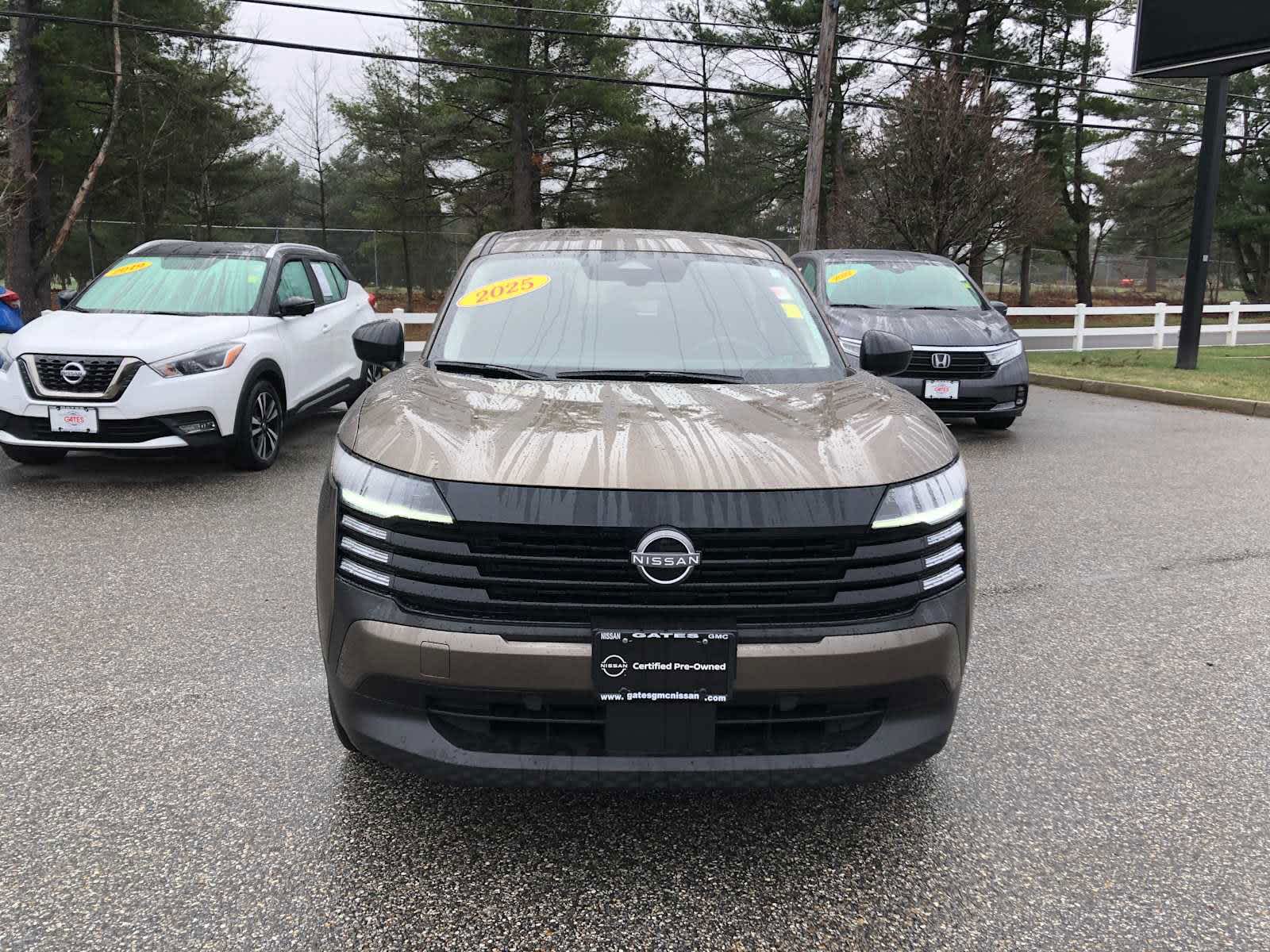 2025 Nissan Kicks S