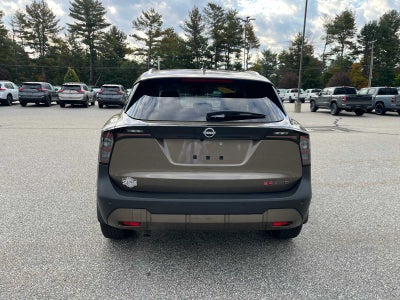 2025 Nissan Kicks SR