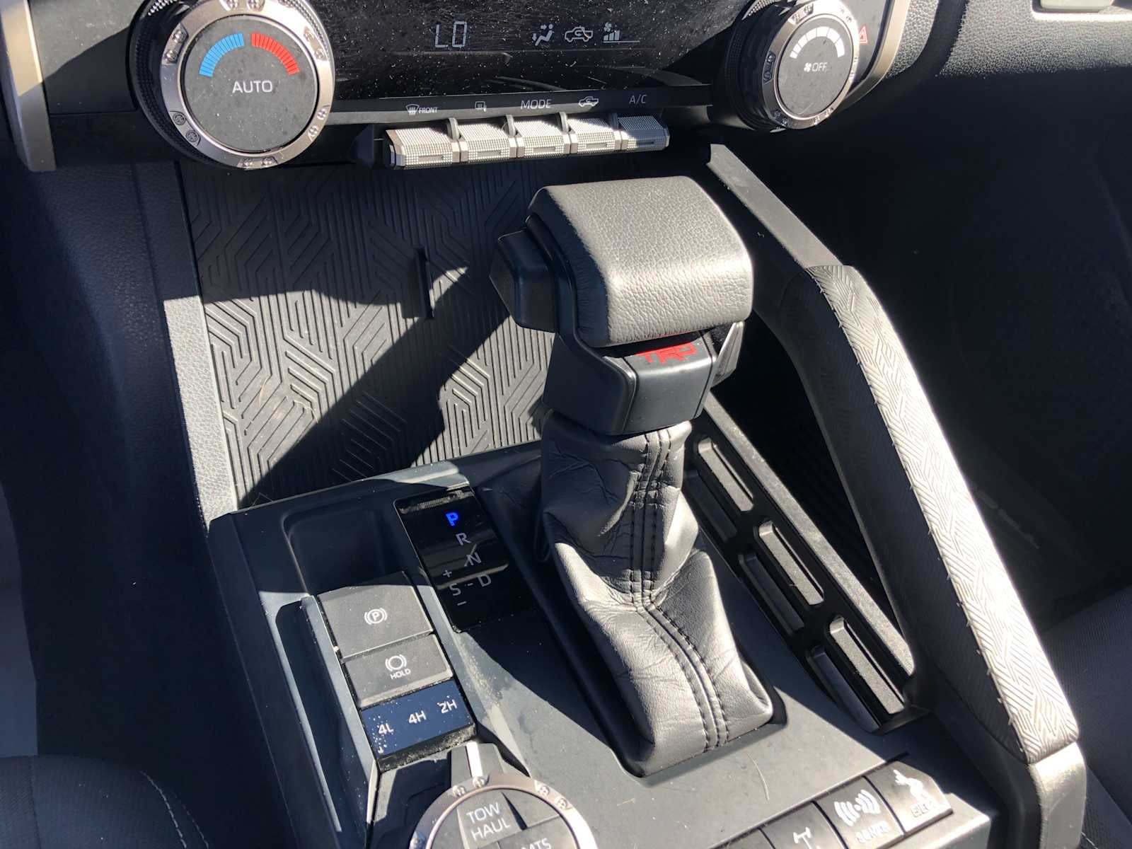 2024 Toyota Tacoma 4WD SR5