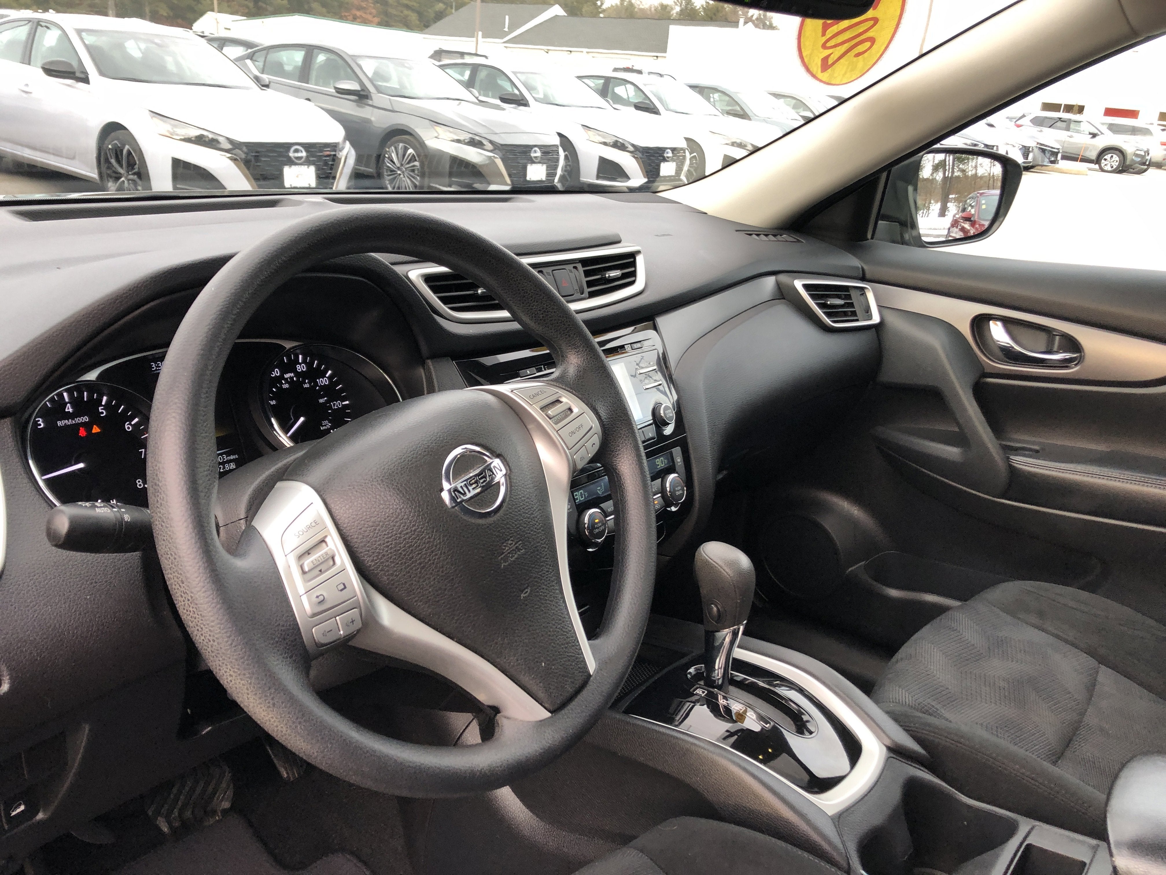 2016 Nissan Rogue SV