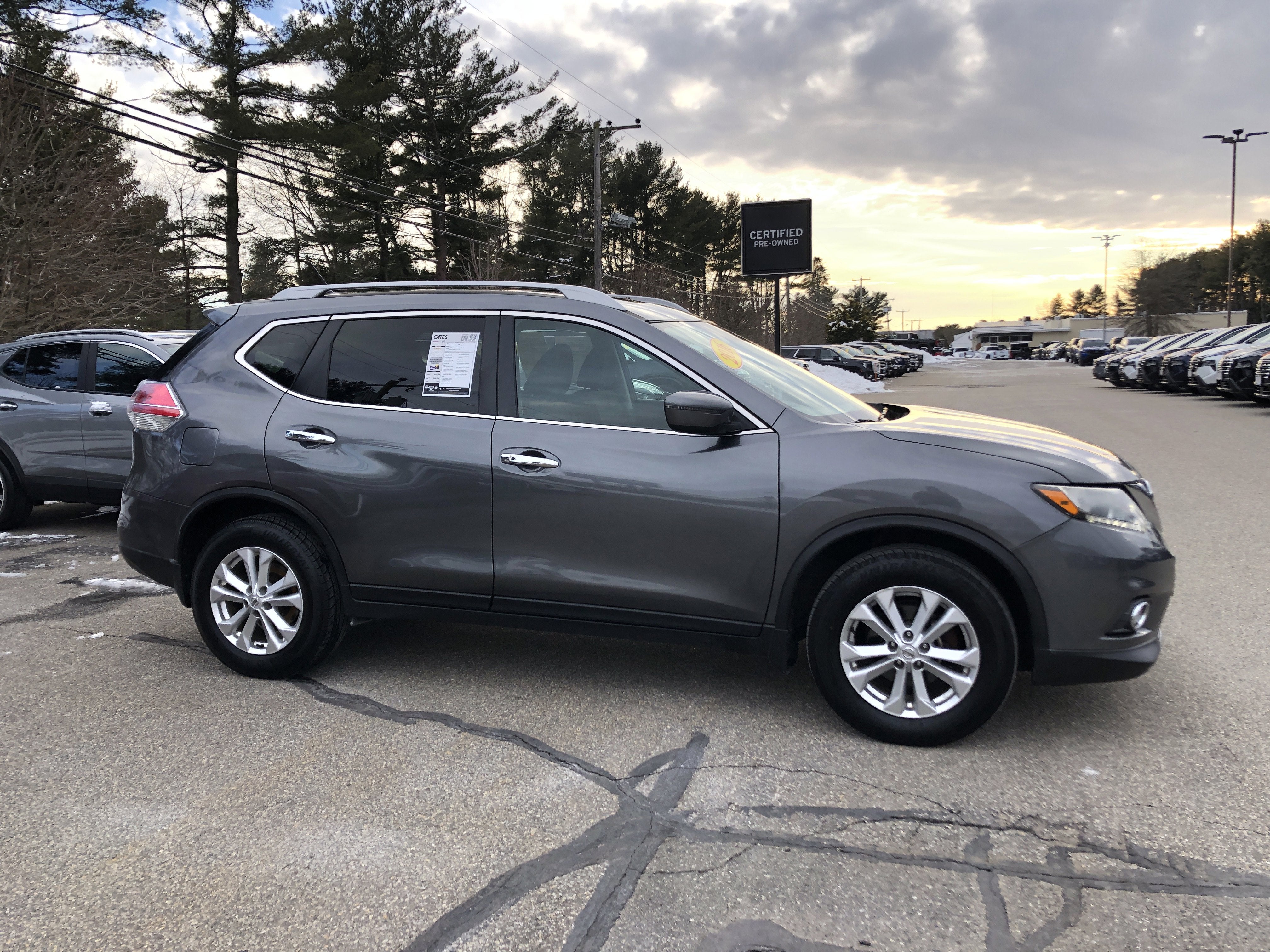 2016 Nissan Rogue SV