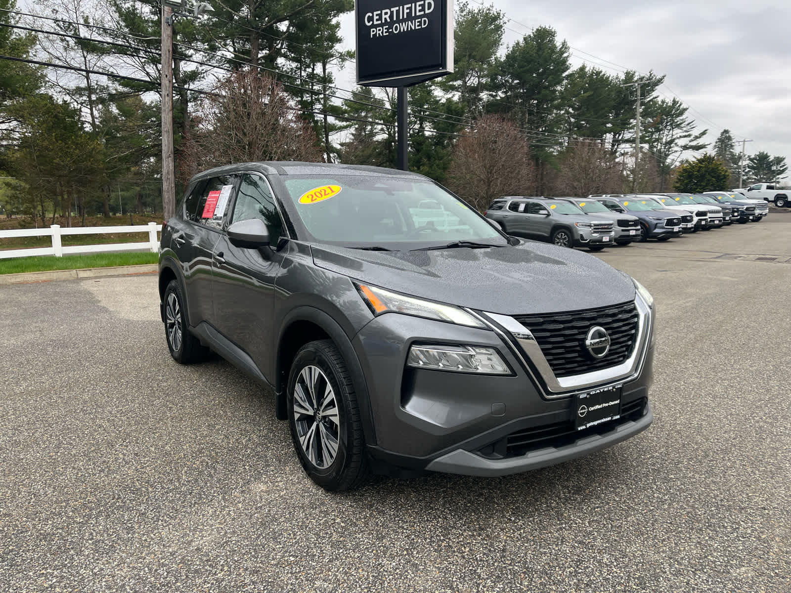 2021 Nissan Rogue SV