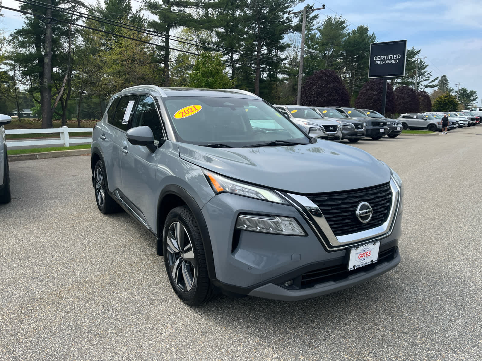 2021 Nissan Rogue SL
