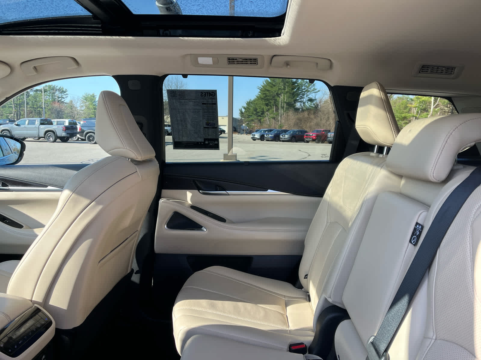 2023 INFINITI QX60 SENSORY