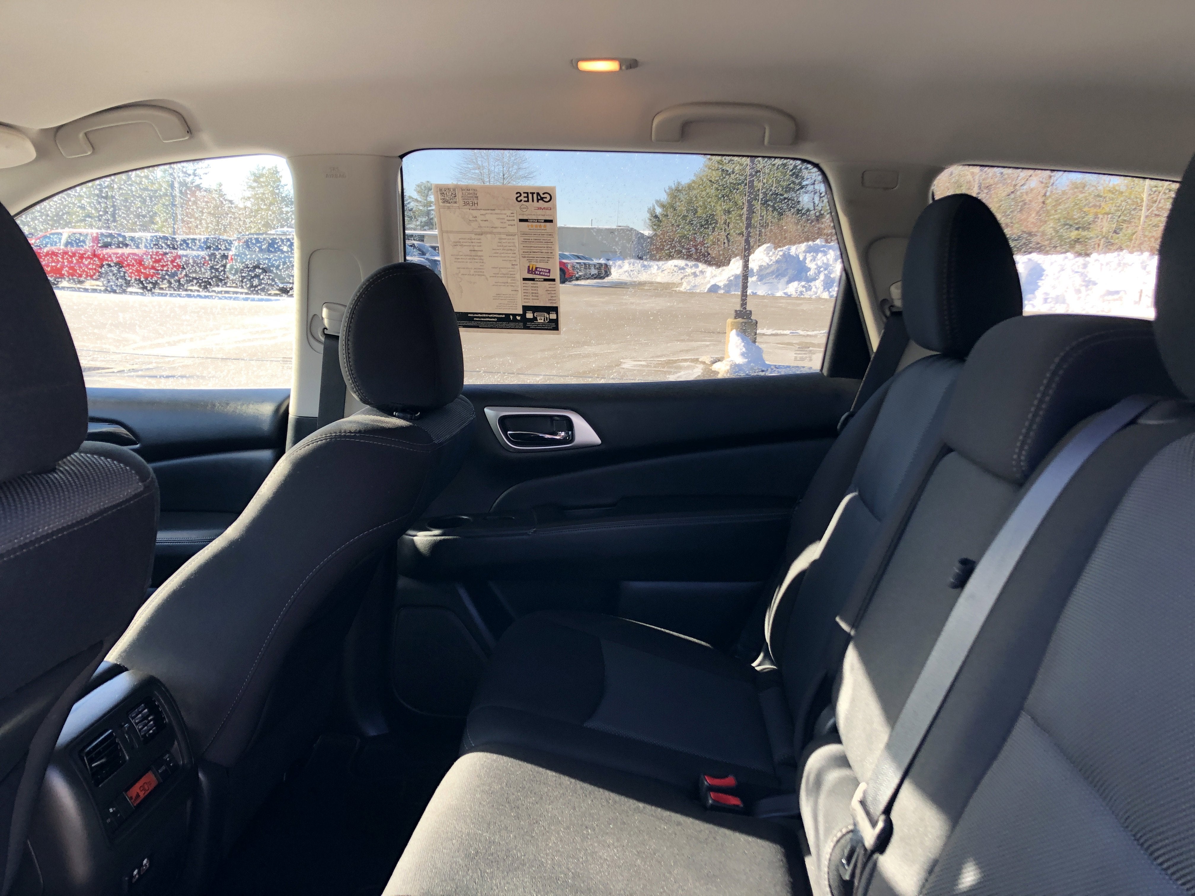 2020 Nissan Pathfinder S