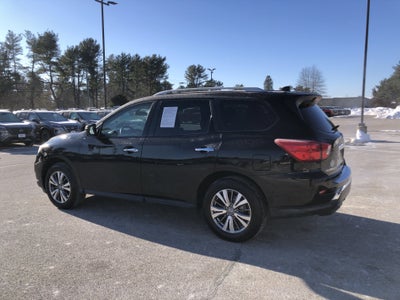 2020 Nissan Pathfinder S