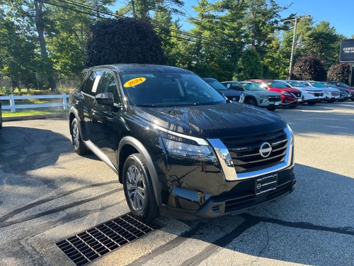 2024 Nissan Pathfinder S