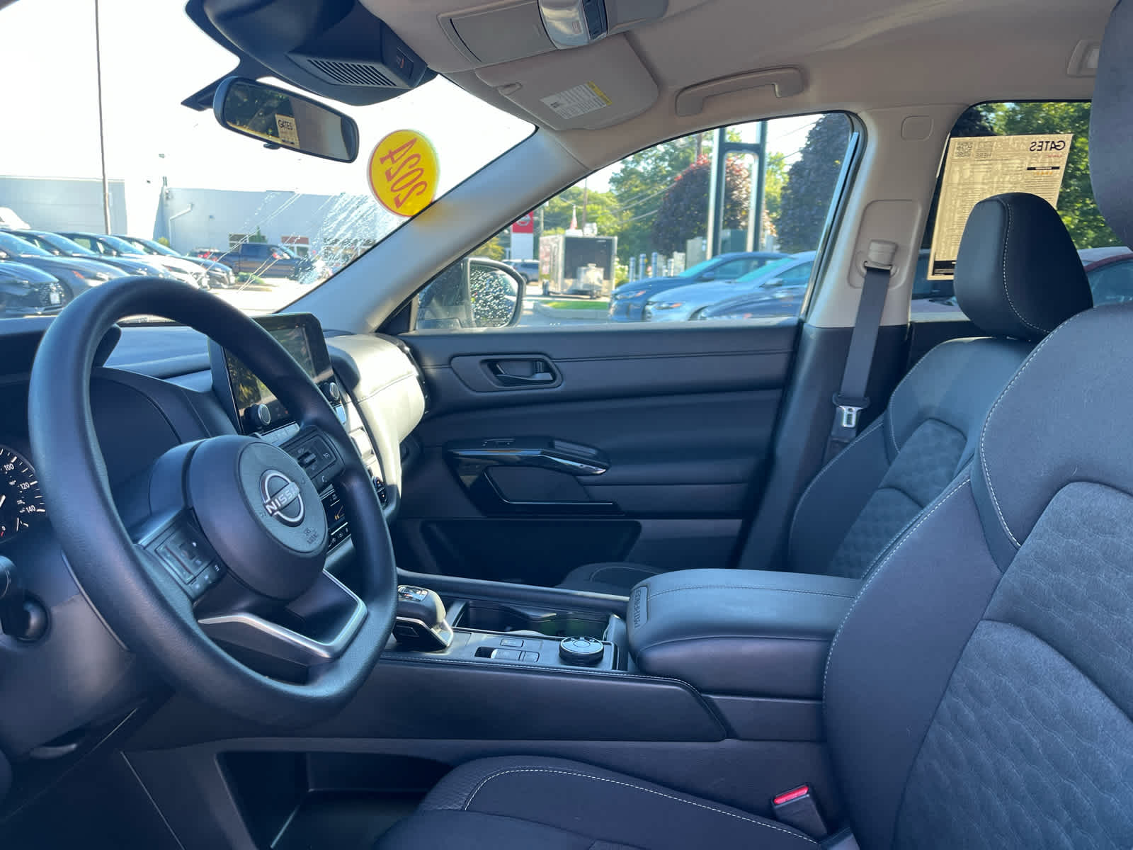 2024 Nissan Pathfinder S