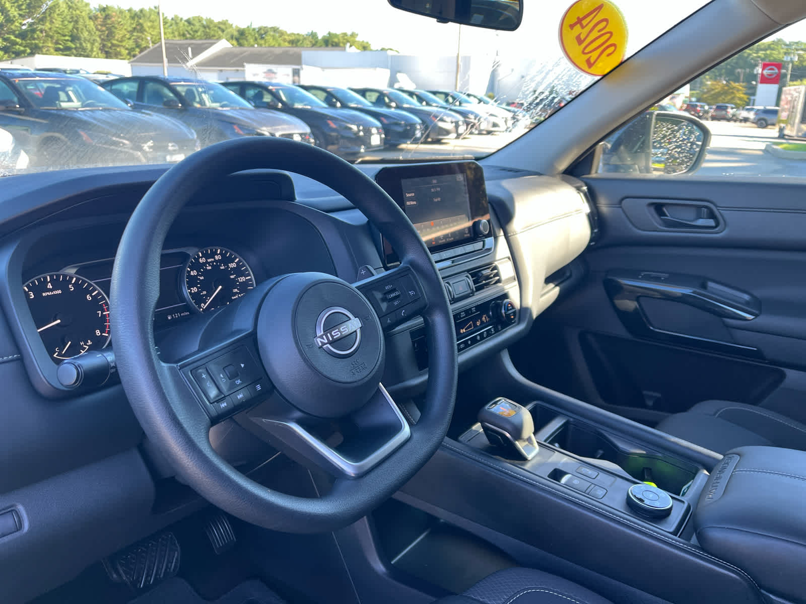 2024 Nissan Pathfinder S