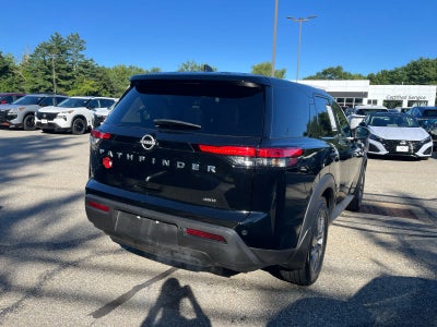 2024 Nissan Pathfinder S