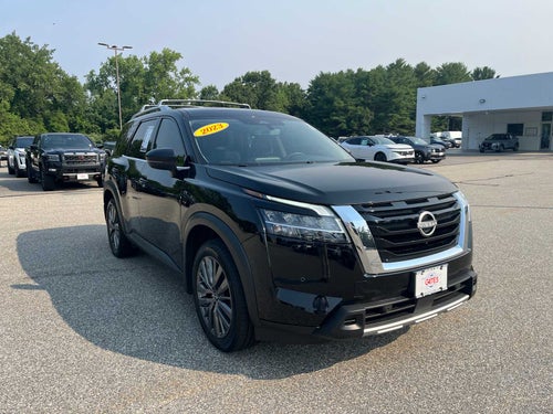 2023 Nissan Pathfinder SL