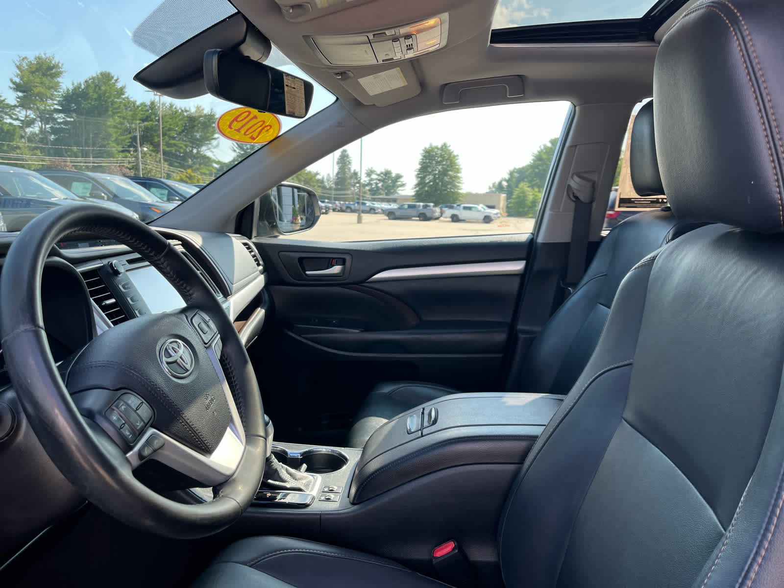 2019 Toyota Highlander SE