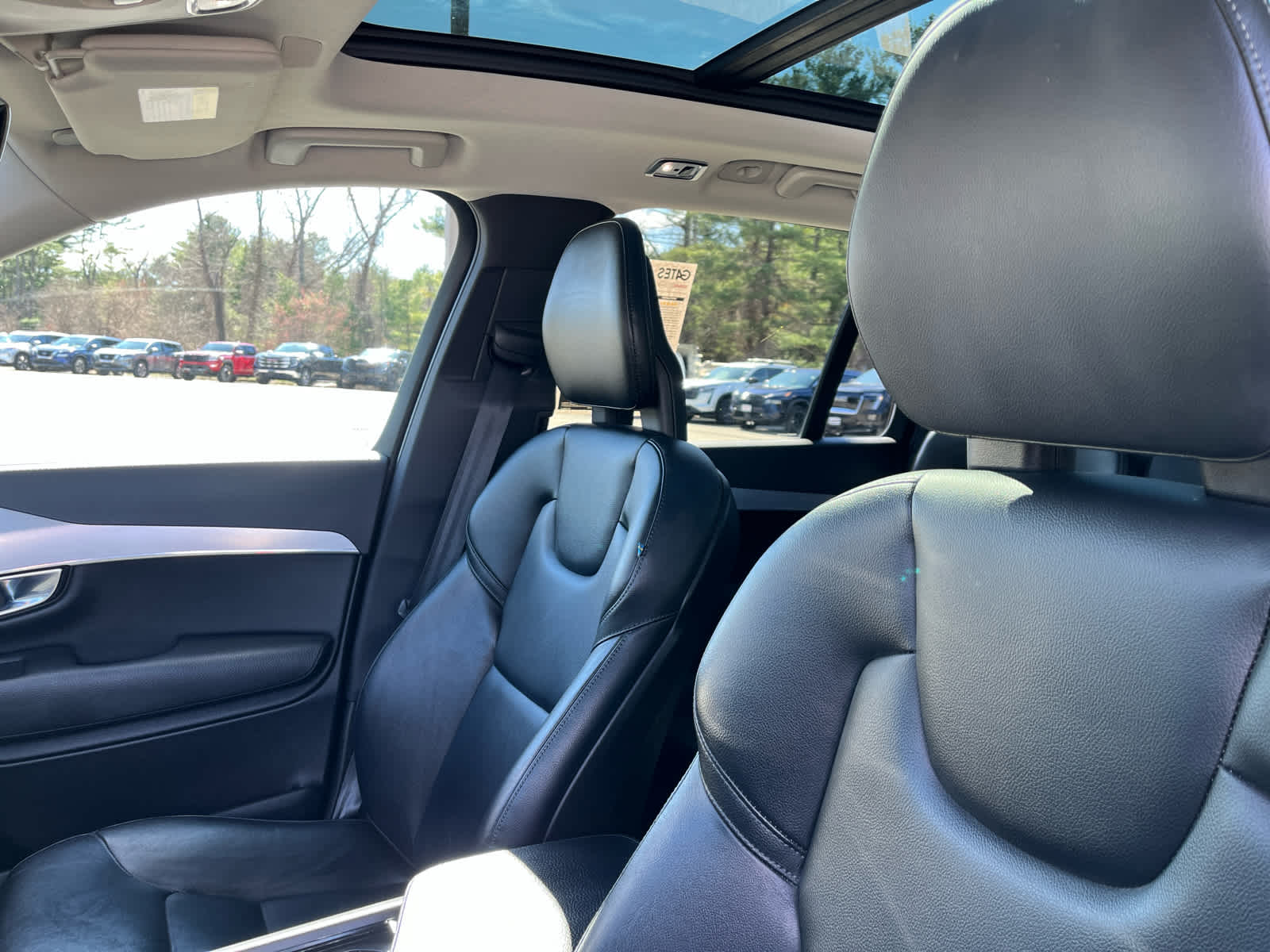 2018 Volvo XC90 Momentum