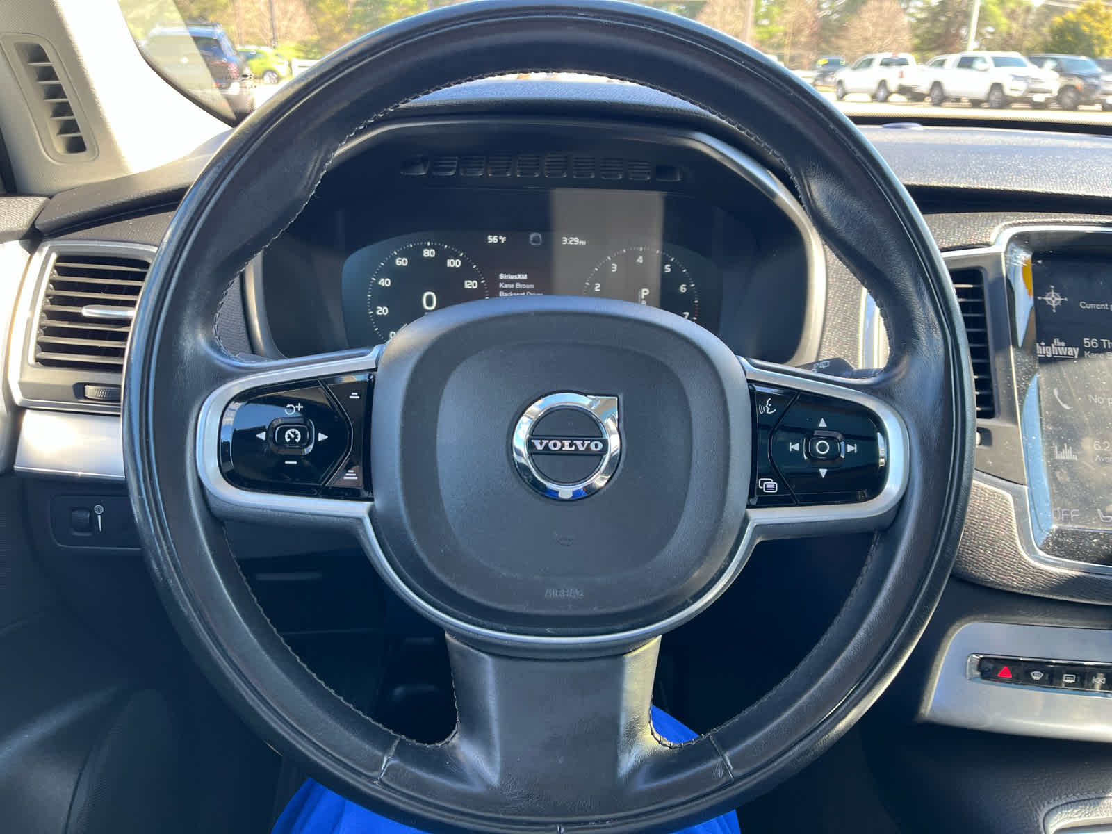 2018 Volvo XC90 Momentum
