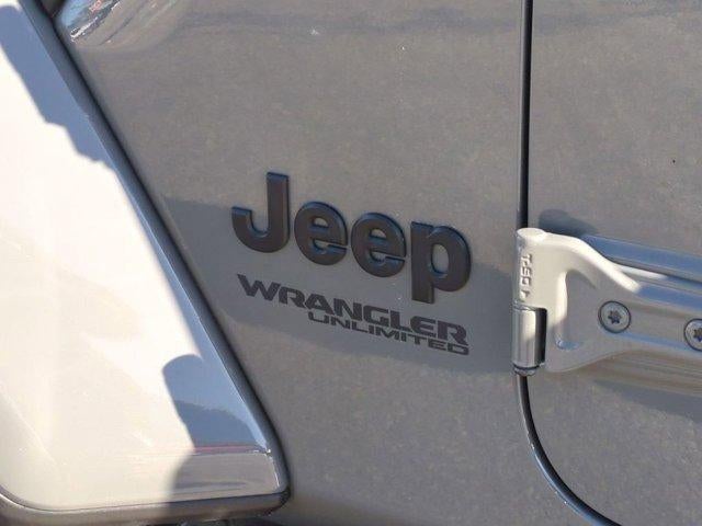 2021 Jeep Wrangler Unlimited Sahara Altitude 4x4