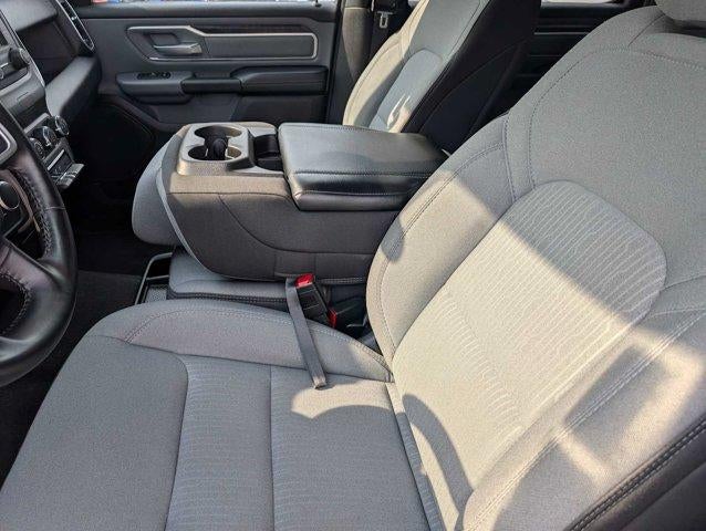 2022 RAM 1500 Big Horn 4x4 Crew Cab 5'7" Box