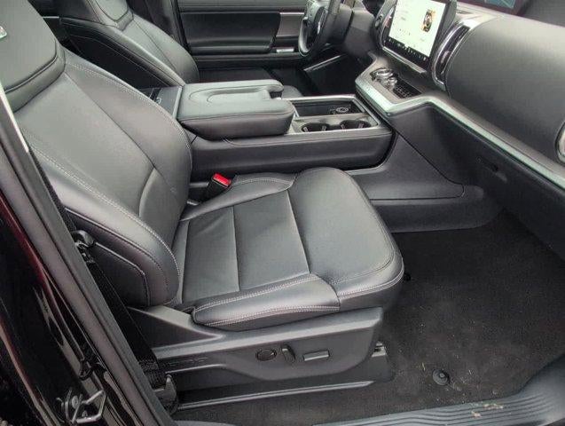 2025 Ford Expedition Max Platinum 4x4