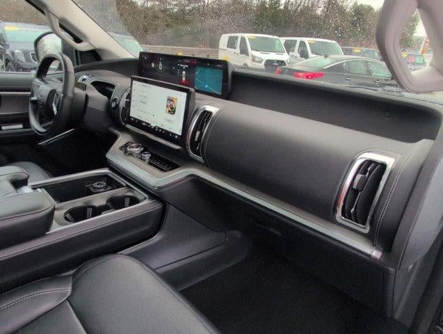 2025 Ford Expedition Max Platinum 4x4