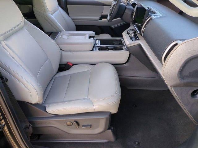 2025 Ford Expedition Active 4x4