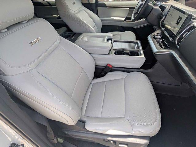 2025 Ford Expedition Platinum 4x4