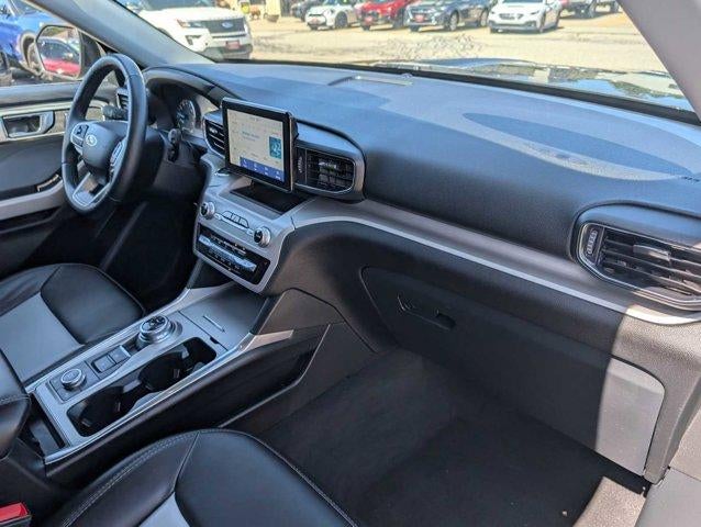 2023 Ford Explorer XLT 4WD