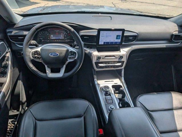 2023 Ford Explorer XLT 4WD