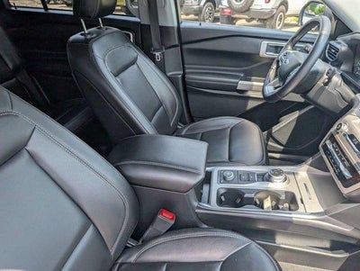 2023 Ford Explorer XLT 4WD