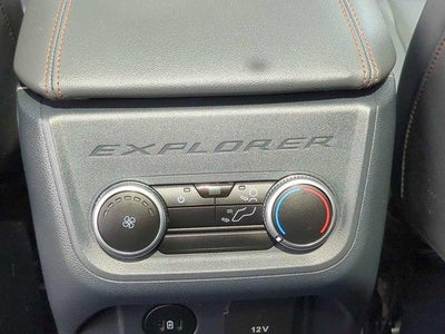 2025 Ford Explorer Active 4WD