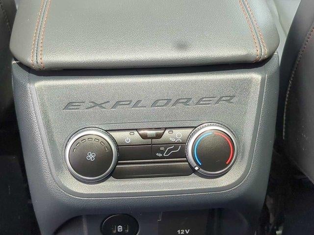 2025 Ford Explorer Active 4WD