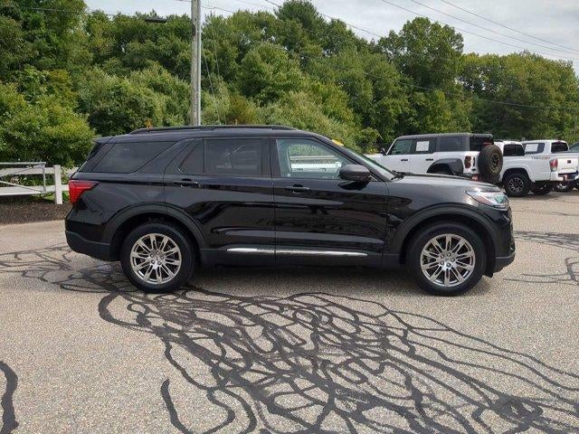 2025 Ford Explorer Active 4WD