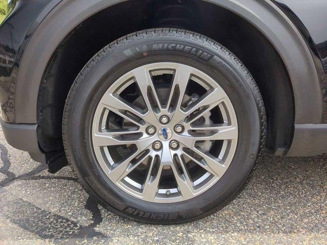 2025 Ford Explorer Active 4WD