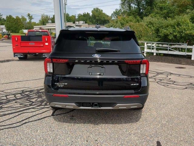 2025 Ford Explorer Active 4WD