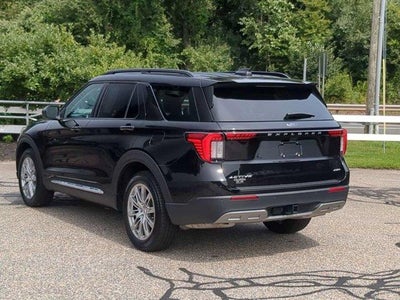 2025 Ford Explorer Active 4WD