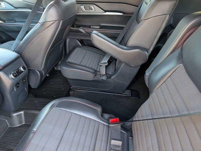 2025 Ford Explorer ST-Line 4WD